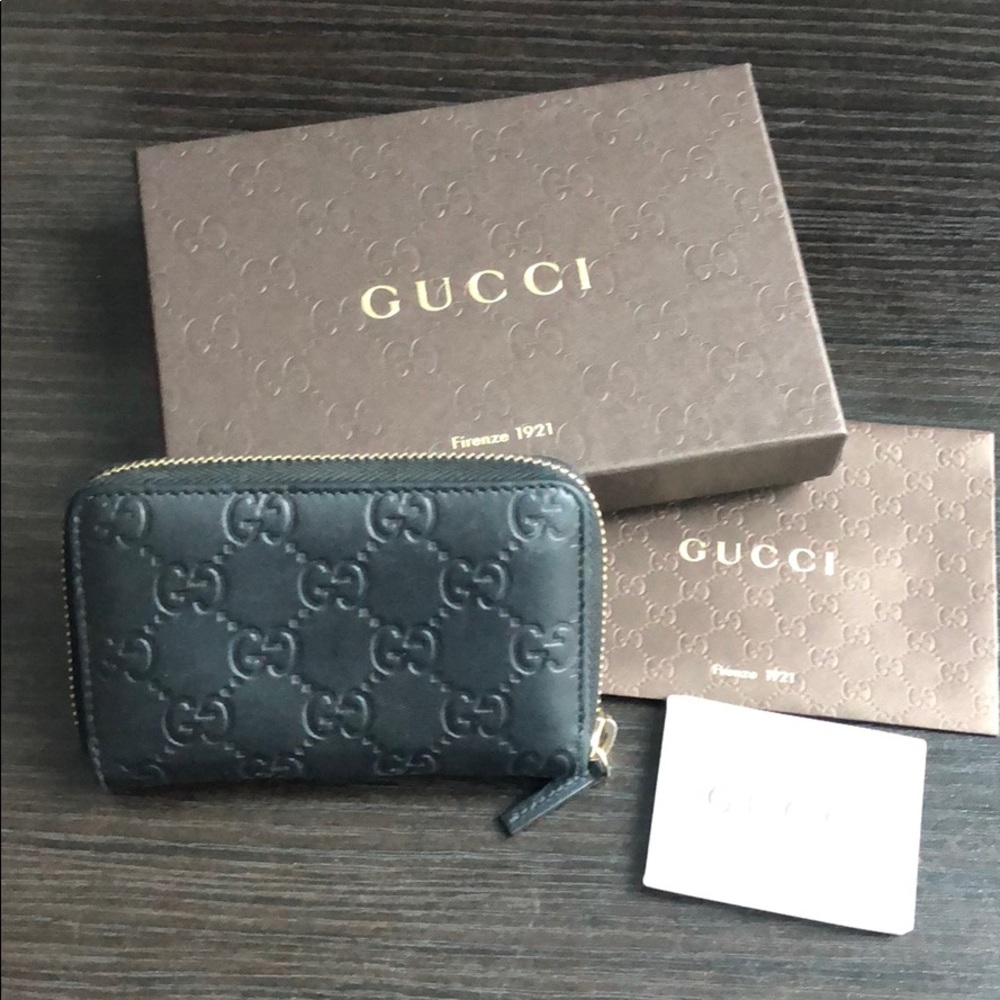 Gucci Logo Card Case - Black Leather *Authentic*